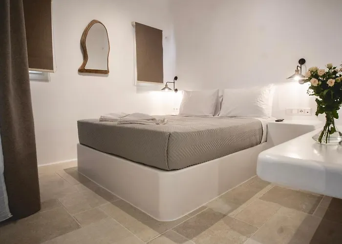 Gaia Mykonos & * Tagou